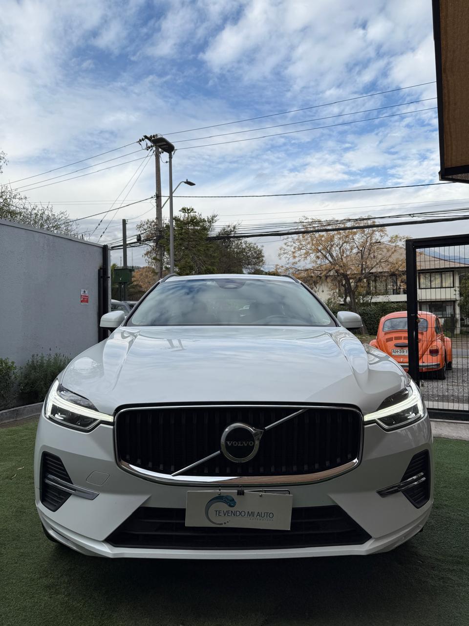 Volvo Xc60 B5 Momentun Auto AWD 2022 (98.000 Km)