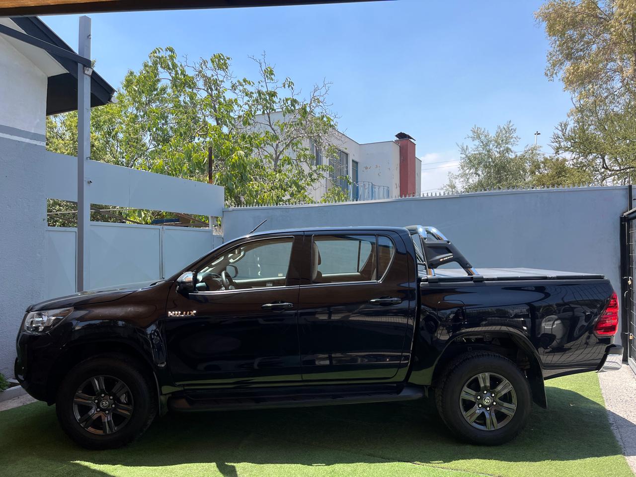 Toyota Hilux 2.7 SR 2021 (40.000 KM)