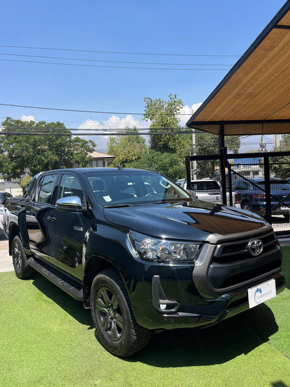 Toyota Hilux 2.7 SR 2021 (40.000 KM)