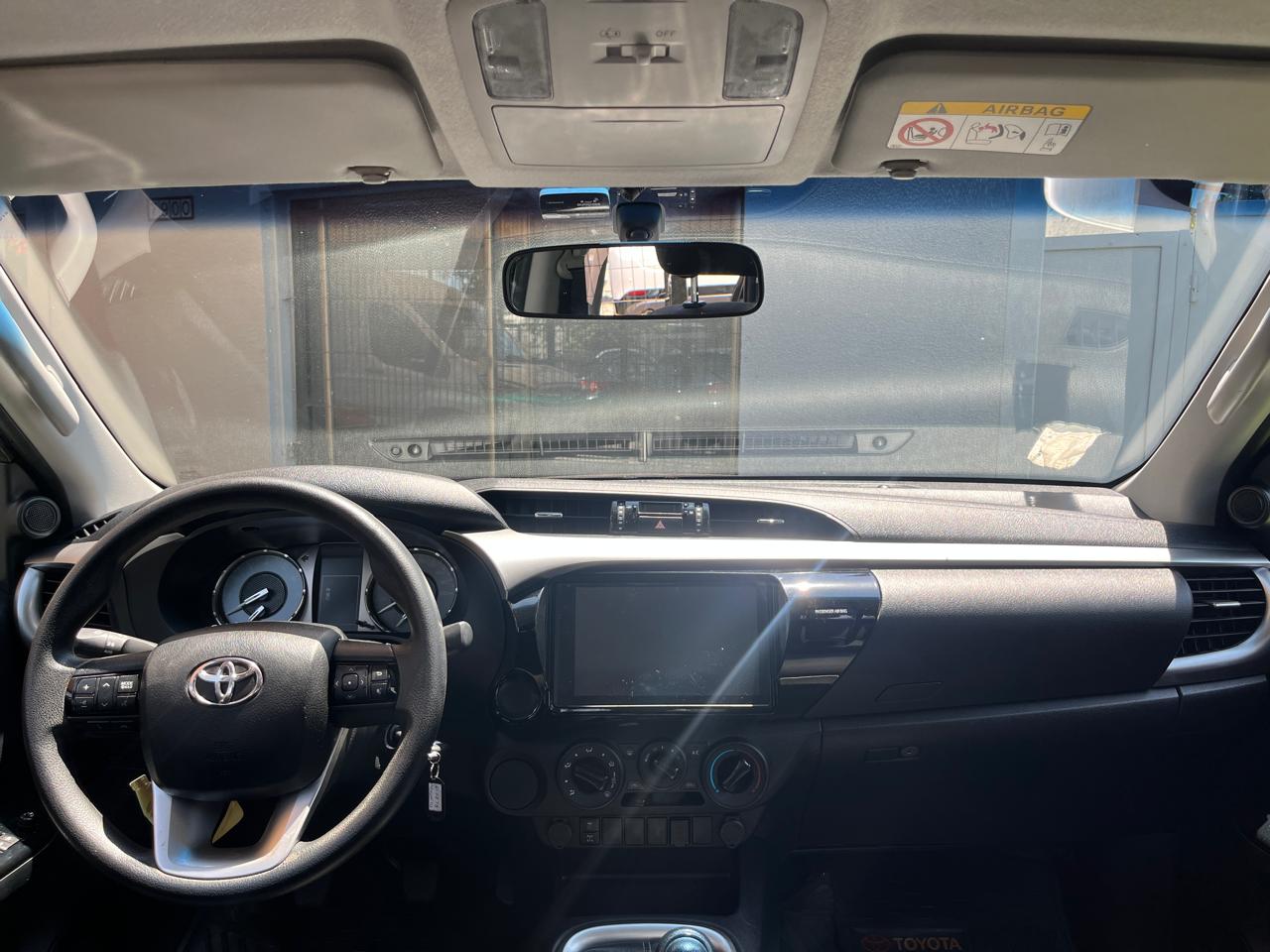 Toyota Hilux 2.7 SR 2021 (40.000 KM)