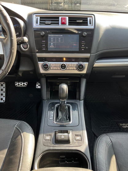 Subaru Outback Limited 2016 (Km 121.477 )