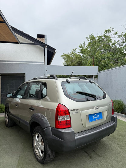Hyundai Tucson GL 2.0 Automática 2008 (225.100 km)