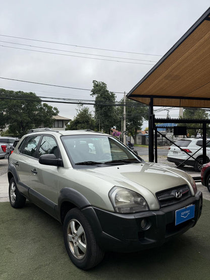 Hyundai Tucson GL 2.0 Automática 2008 (225.100 km)
