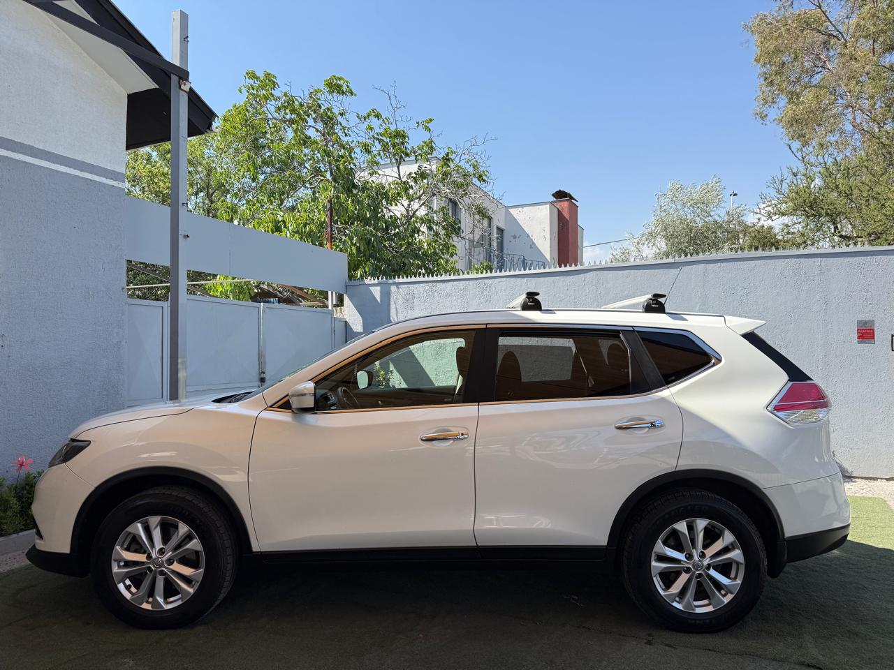 .Nissan X-Trail 2.5 CVT Sense 7A 2016 (127.000 km)