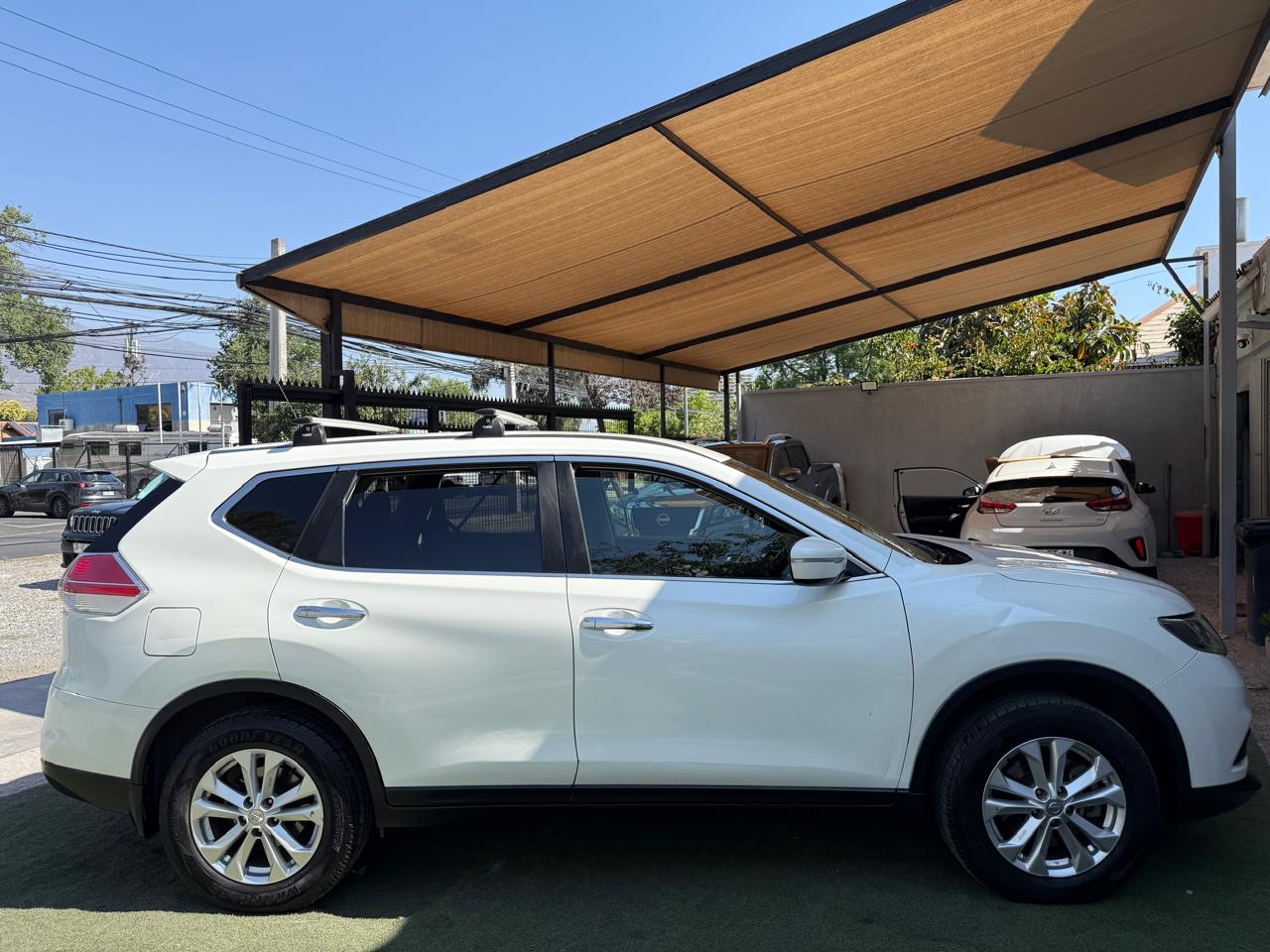 .Nissan X-Trail 2.5 CVT Sense 7A 2016 (127.000 km)
