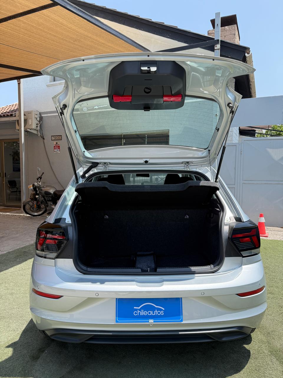 Volkswagen Polo 1.0 Auto Comfortline 2025 (11.900 km)