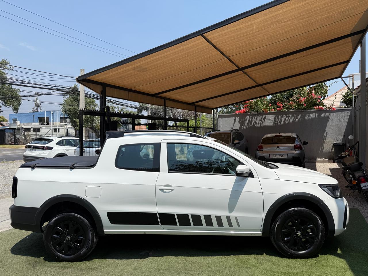 Volkswagen Saveiro 1.6 DC 2025 (19.300 km)