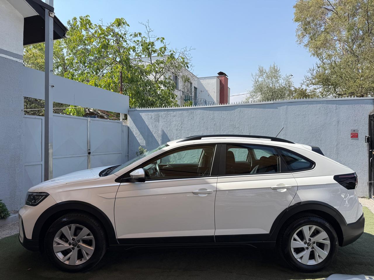 Volkswagen Nivus 1.0 TSI Comfortline 2024 (11.000 km)