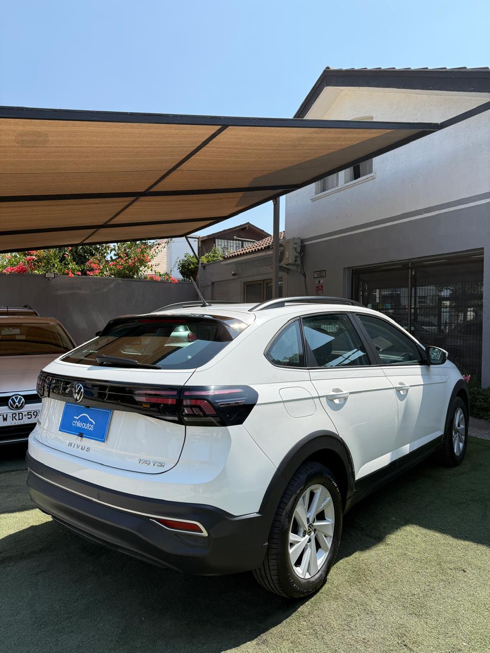 Volkswagen Nivus 1.0 TSI Comfortline 2024 (11.000 km)