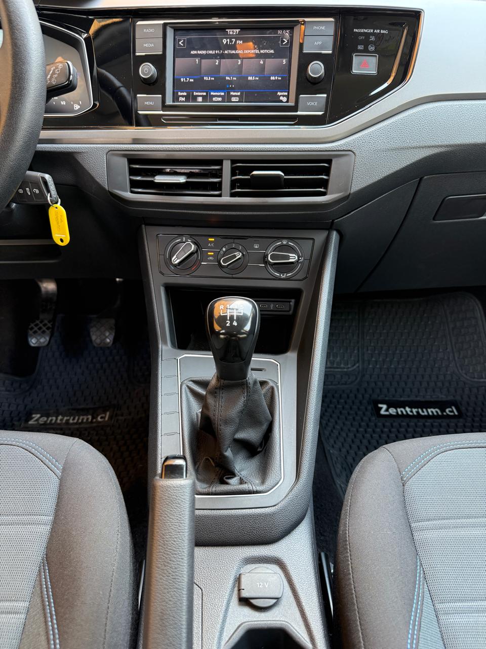 Volkswagen Nivus 1.0 TSI Comfortline 2024 (11.000 km)