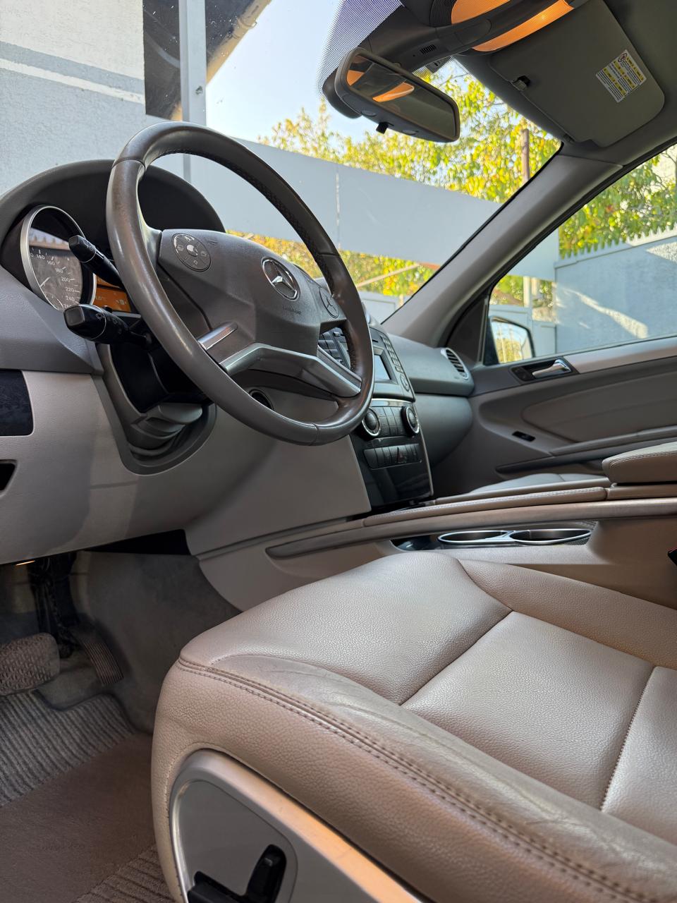 Mercedes-Benz ML 350 4Matic 3.5 CC 2011 (141.000 km)