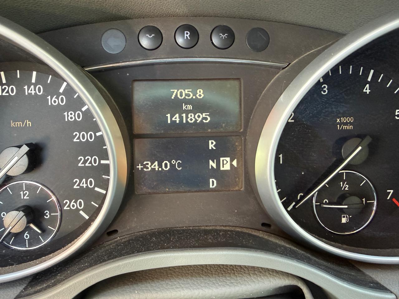 Mercedes-Benz ML 350 4Matic 3.5 CC 2011 (141.000 km)