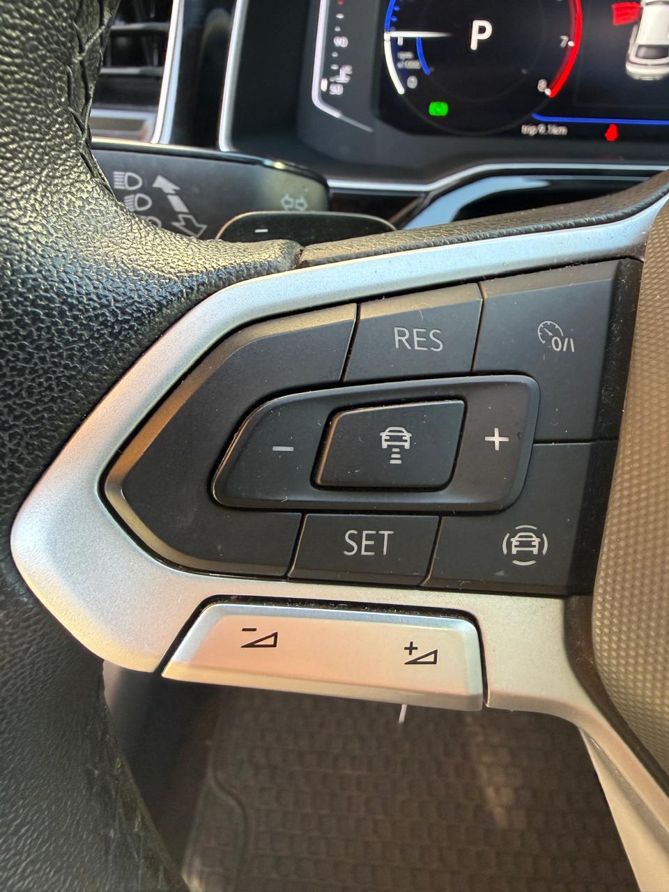Volkswagen Nivus 1.0 TSI Auto Highline 2023 (66.000 km)