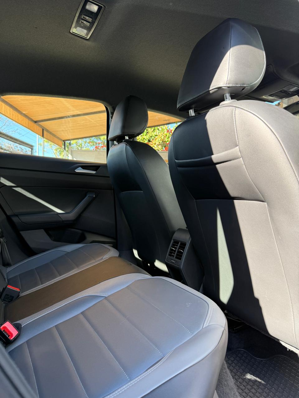 Volkswagen Nivus 1.0 TSI Auto Highline 2023 (66.000 km)