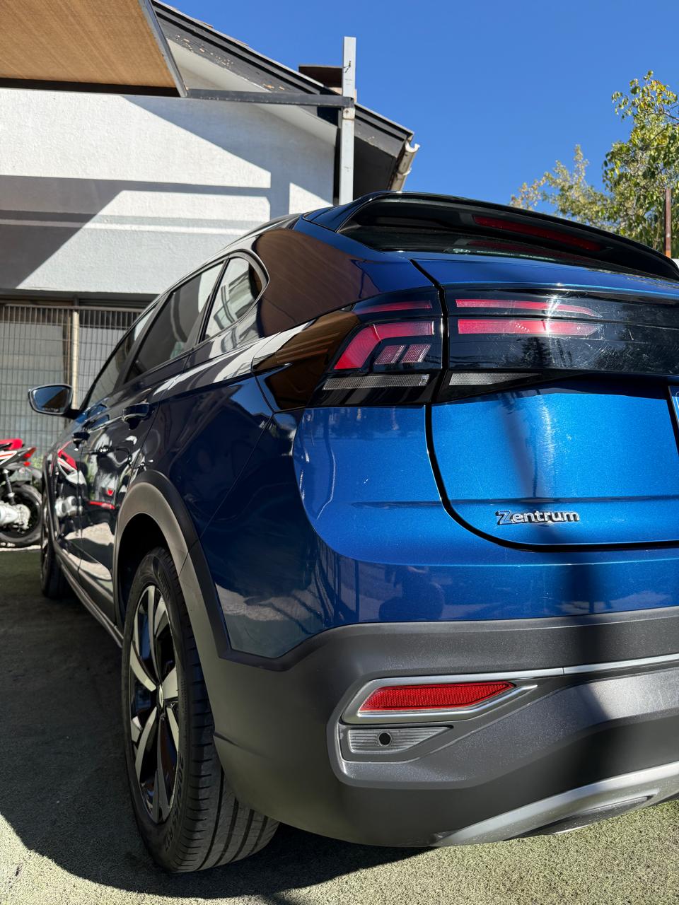 Volkswagen Nivus 1.0 TSI Auto Highline 2023 (66.000 km)