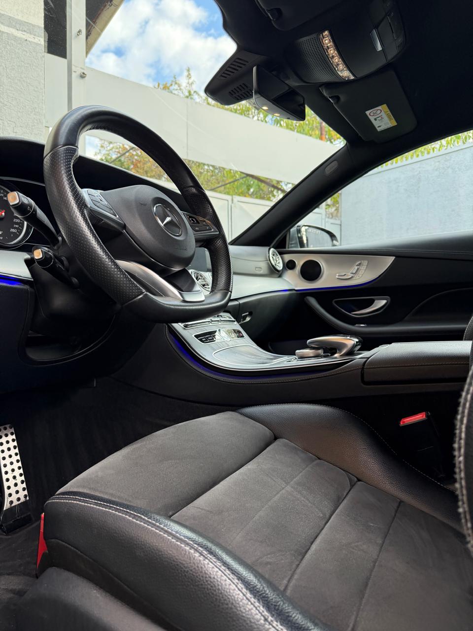 Mercedes-Benz E 200 Coupé 2018 (142.000 km)