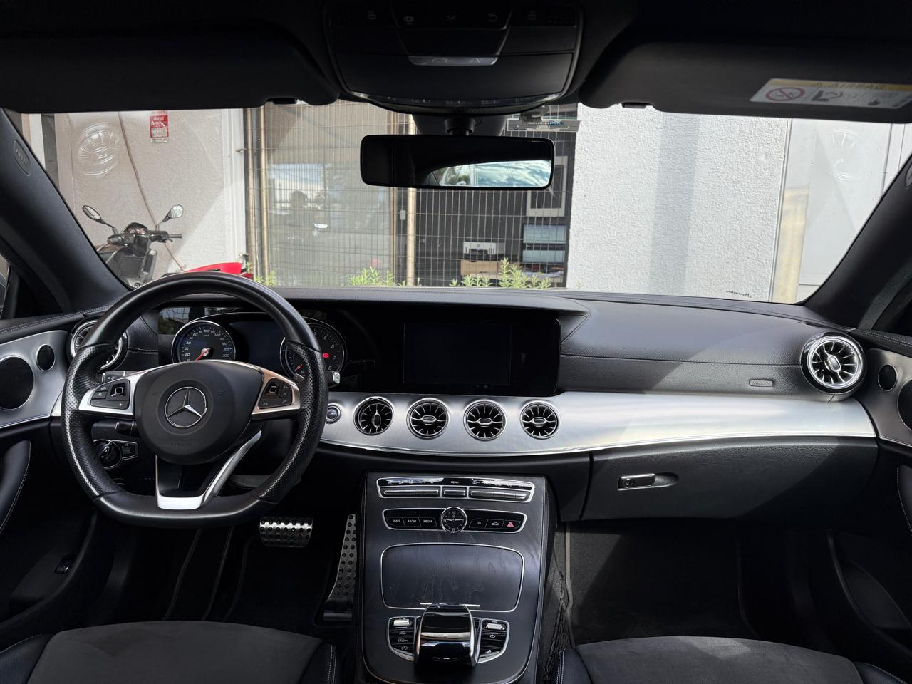 Mercedes-Benz E 200 Coupé 2018 (142.000 km)