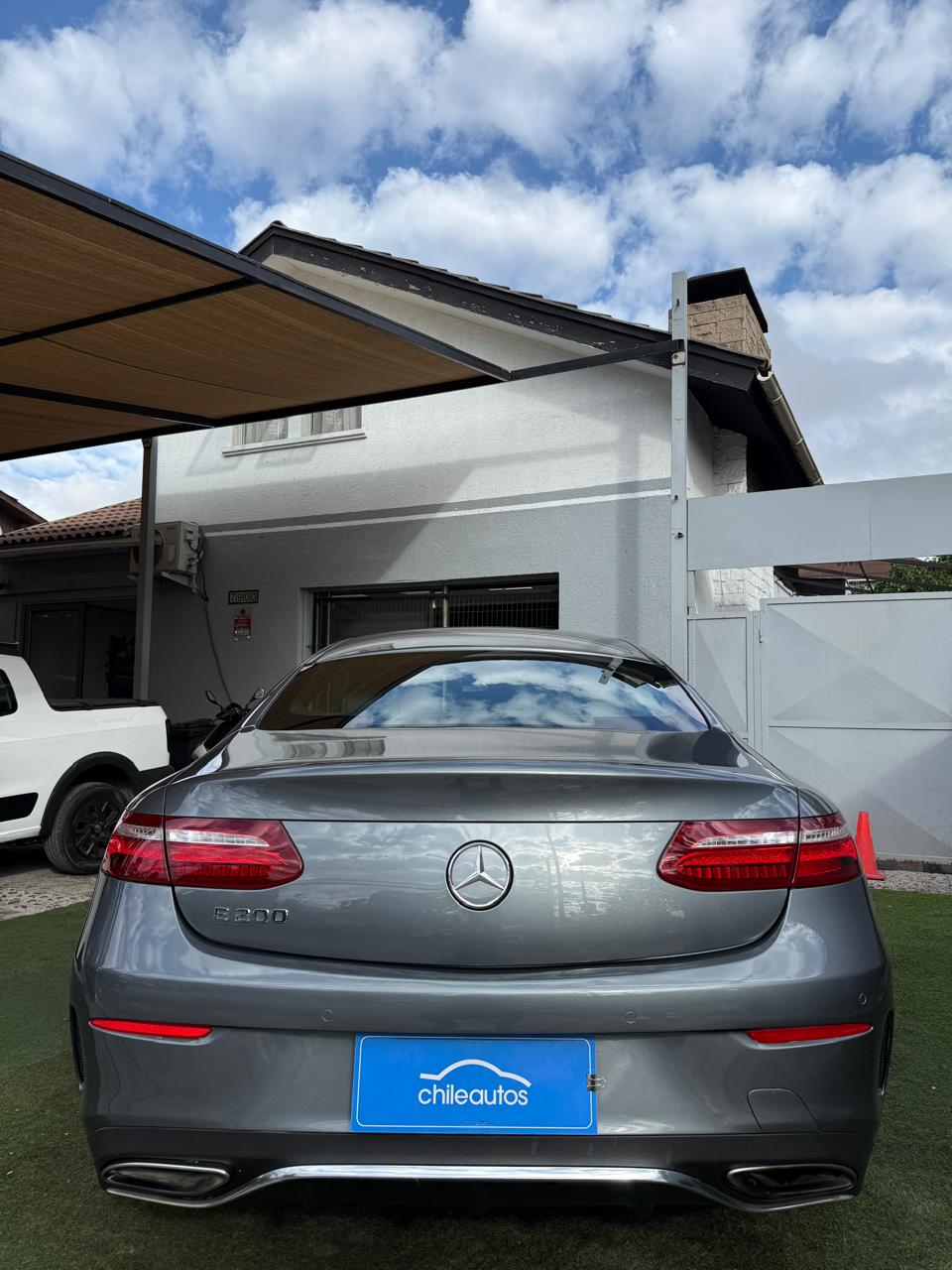 Mercedes-Benz E 200 Coupé 2018 (142.000 km)