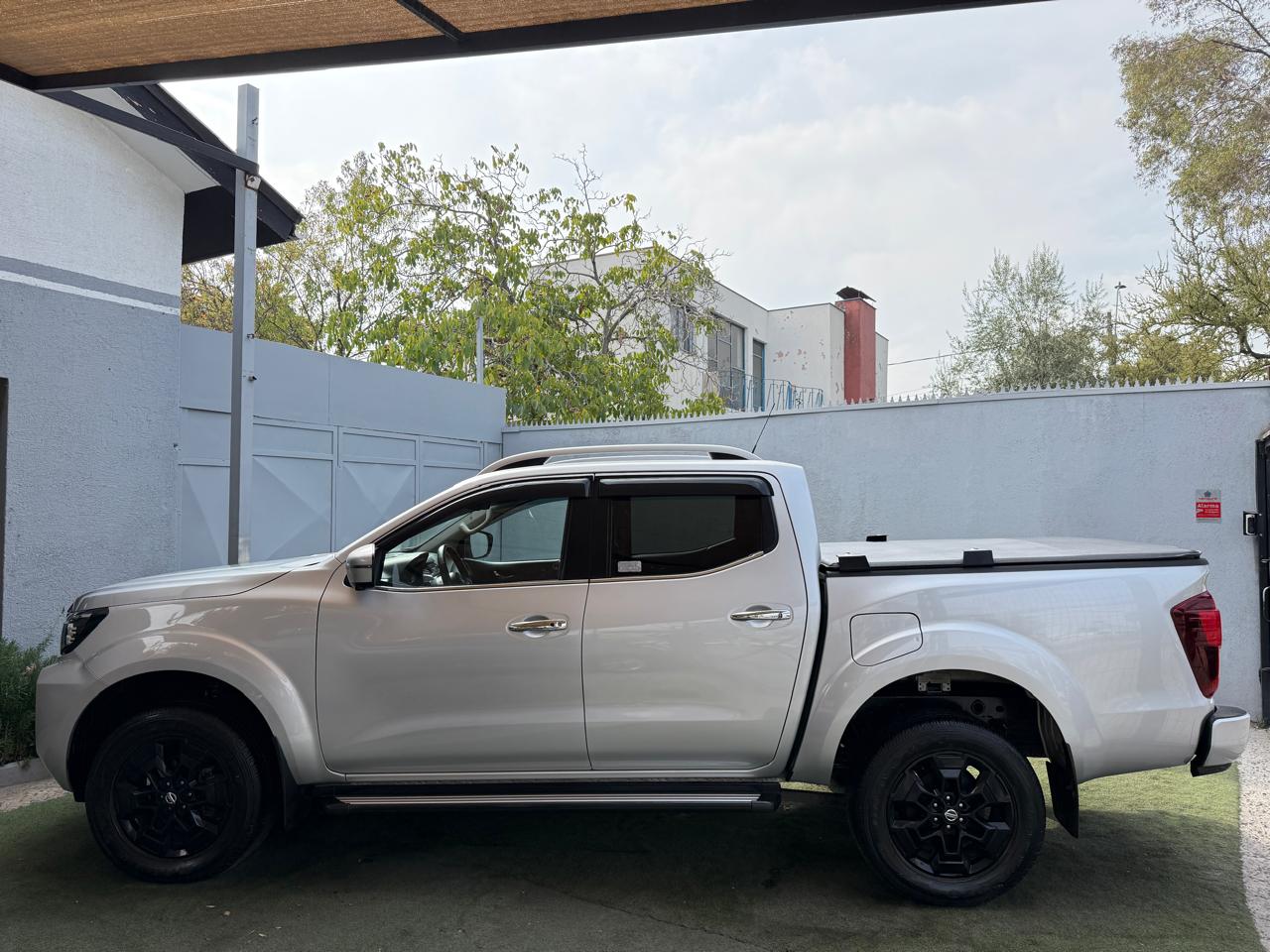 Nissan Navara 2.3D DC LE 4WD 2022 (33.573 km)