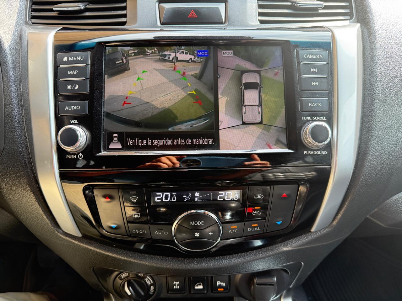 Nissan Navara 2.3D DC LE 4WD 2022 (33.573 km)