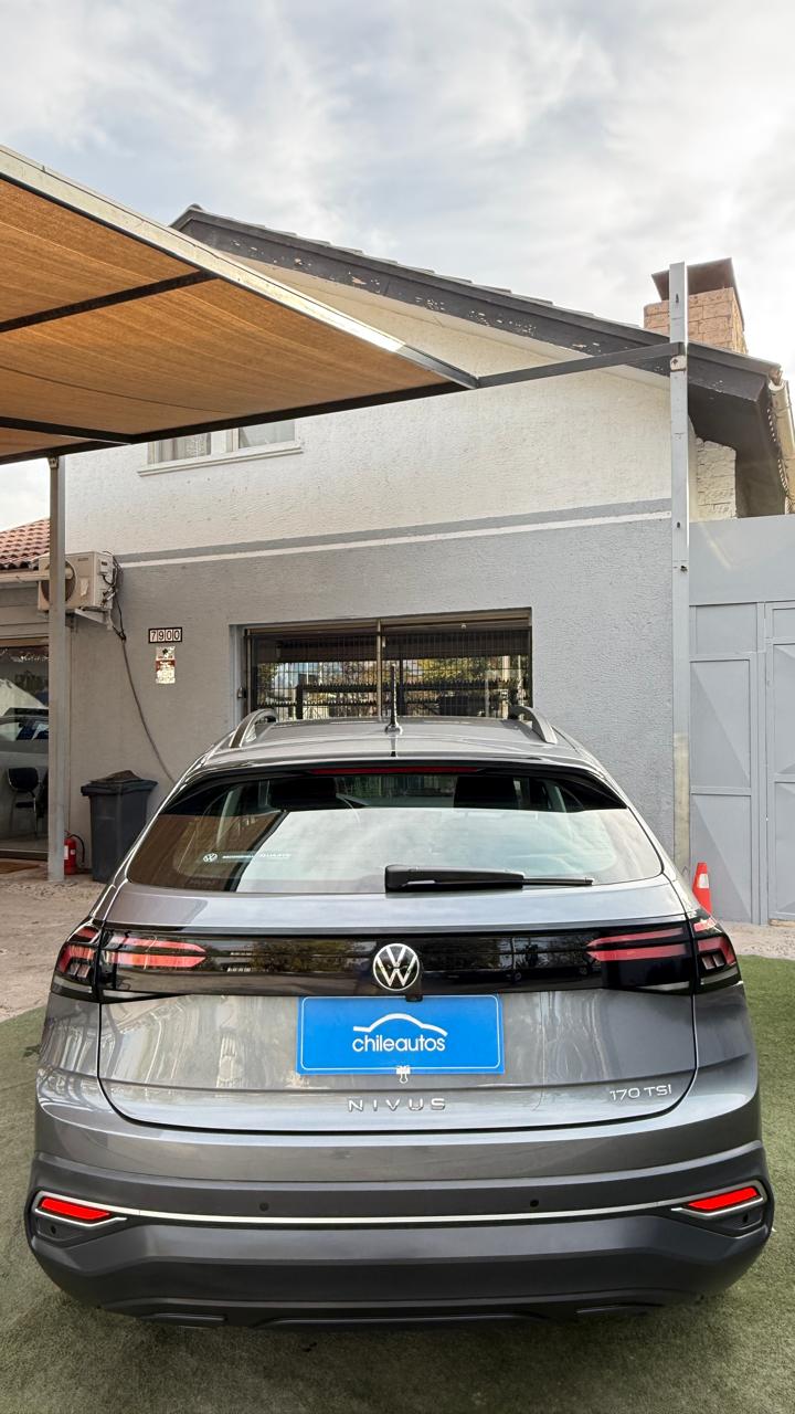 Volkswagen Nivus 1.0 TSI Comfortline 2023 (27.600 km)
