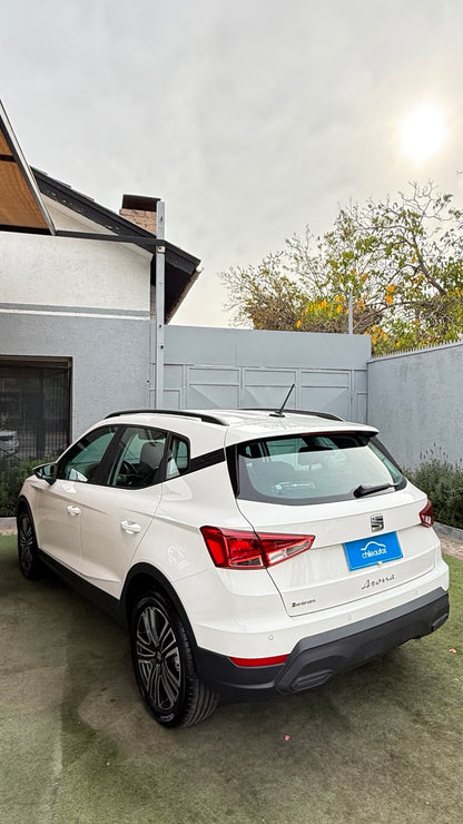Seat Arona 1.6 Automático FR 2025 (242 km)