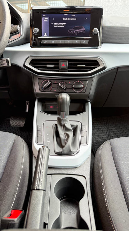 Seat Arona 1.6 Automático FR 2025 (242 km)