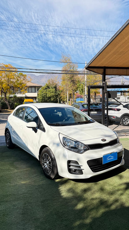 Kia Rio 5 1.4 EX Manual 2015 (117.950 km)