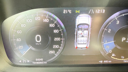 Volvo XC40 2.0 T4 R-Design Automático 2021 (88.995 km)