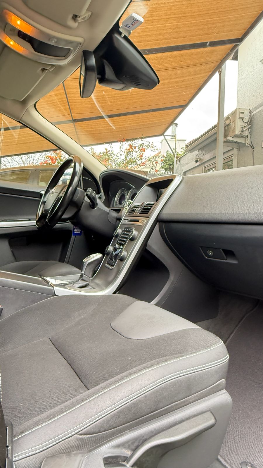 Volvo XC60 2.0 T5 Comfort 4X2 AT 2014 (121.540 km)