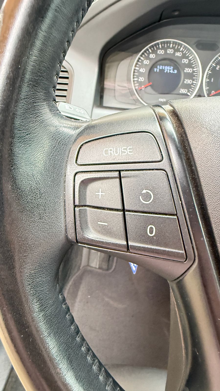 Volvo XC60 2.0 T5 Comfort 4X2 AT 2014 (121.540 km)