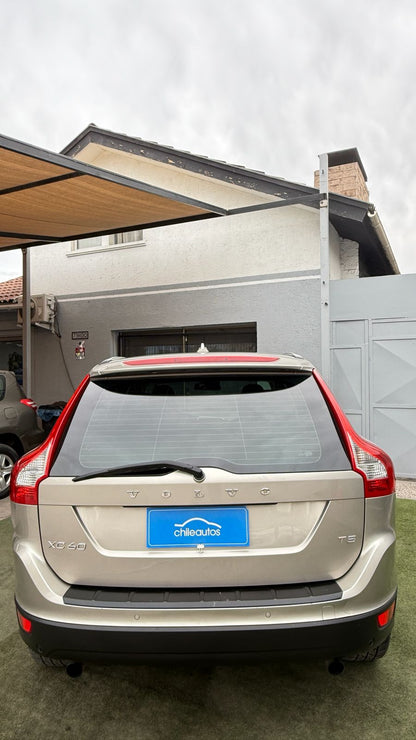 Volvo XC60 2.0 T5 Comfort 4X2 AT 2014 (121.540 km)
