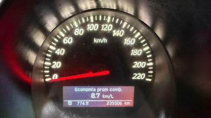 Suzuki Grand Vitara GLX 2.4 4X4 MT 2012 (235.500 km)