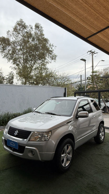 Suzuki Grand Vitara GLX 2.4 4X4 MT 2012 (235.500 km)