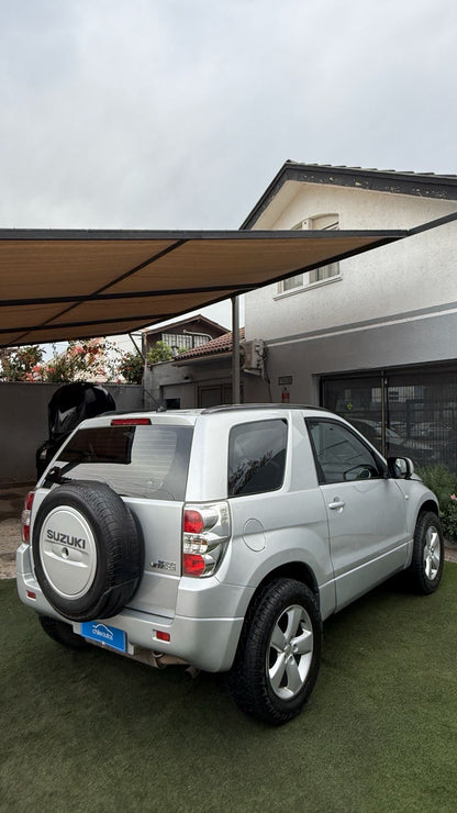 Suzuki Grand Vitara GLX 2.4 4X4 MT 2012 (235.500 km)