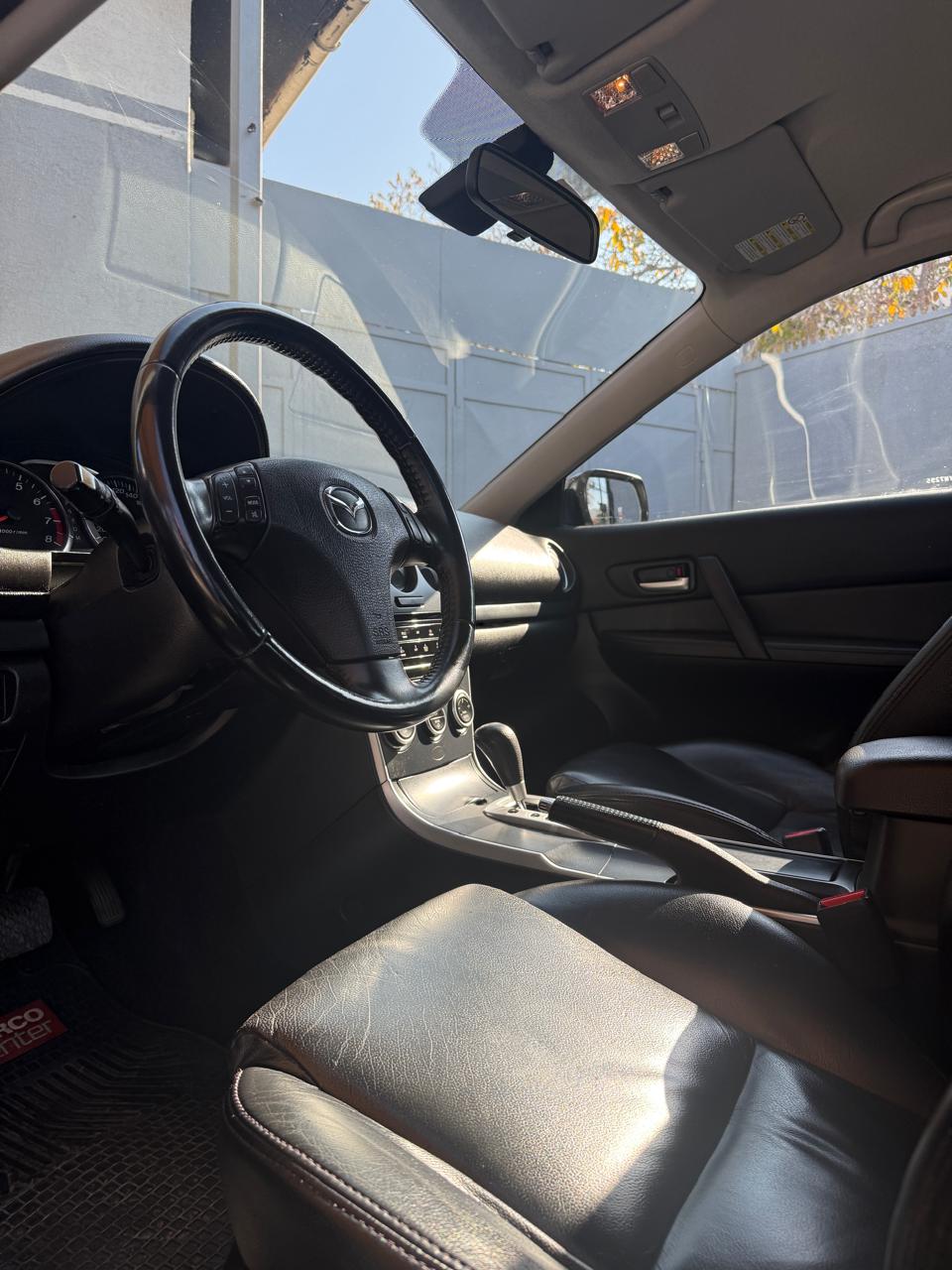 Mazda 6 2.0 R Cuero AT 4P 2007 (48.700km)