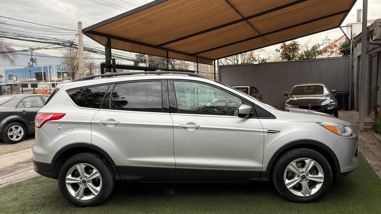 Ford Escape 2.0 SE EcoBoost 4x2 AT 2014 (93.730 km)