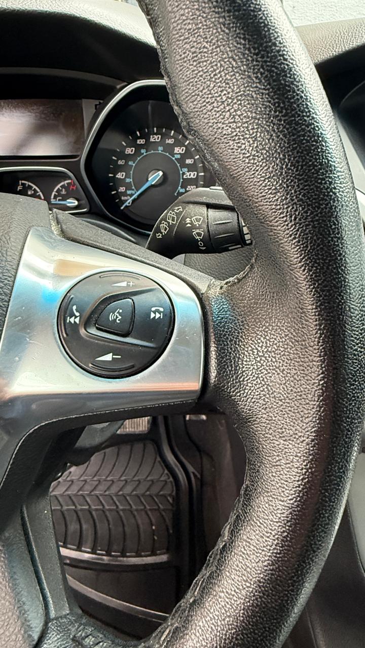 Ford Focus 2.0 SE 4X2 AT 5P 2015 (99.130 km)