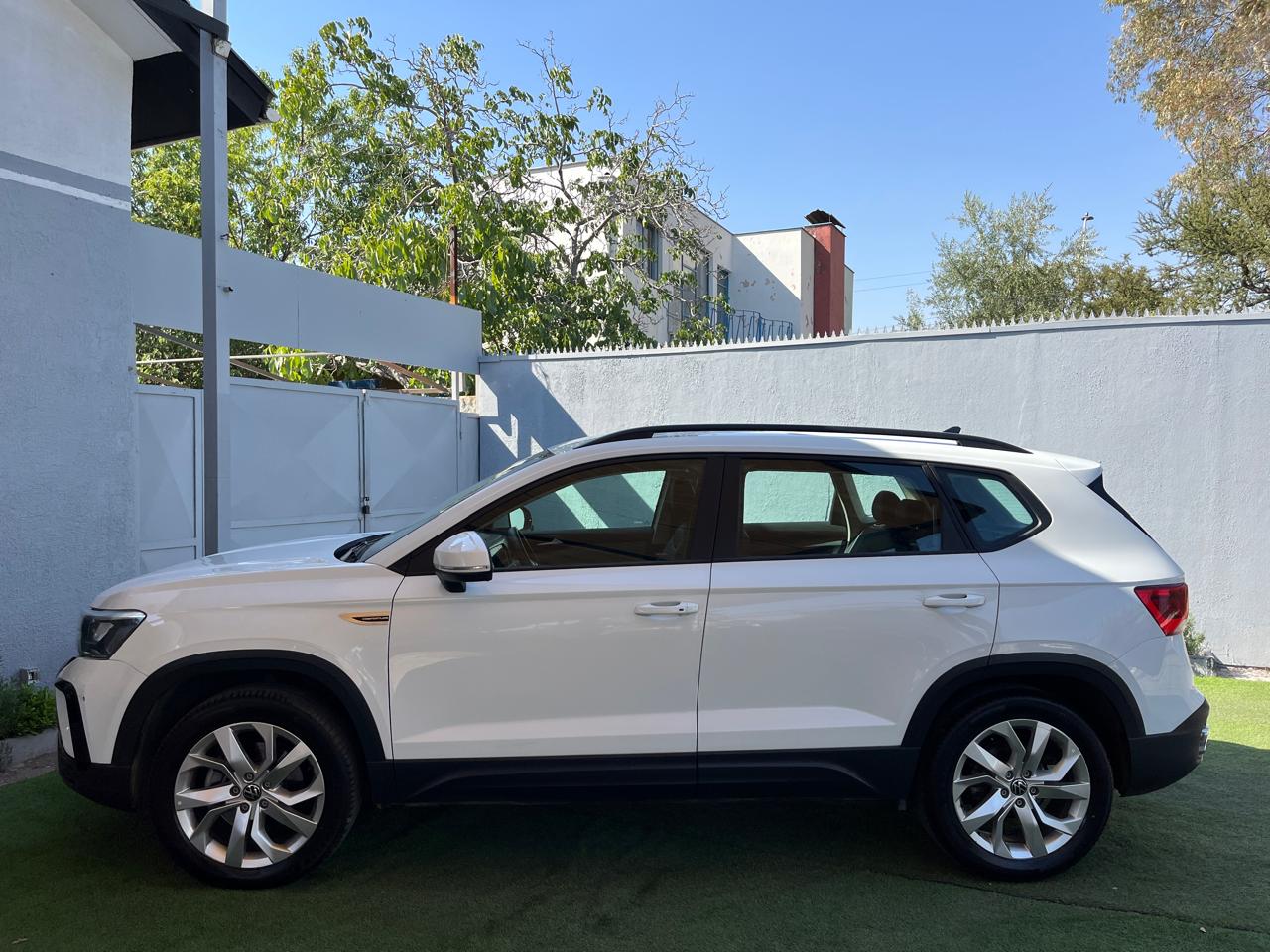 Volkswagen Taos 1.4 TSI Comfortline 4x2 AT 2021 (53.969 km)