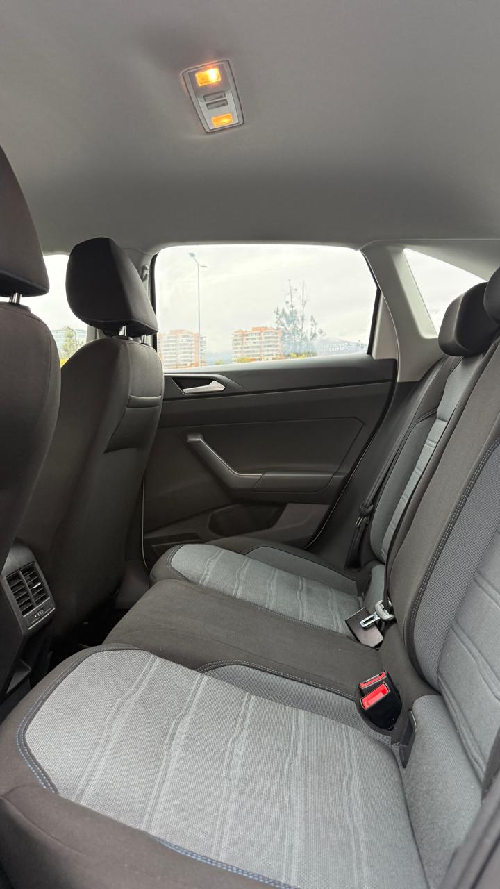 Volkswagen Nivus 1.0 TSI Comfortline 4x2 AT 2023 (64.000 km)