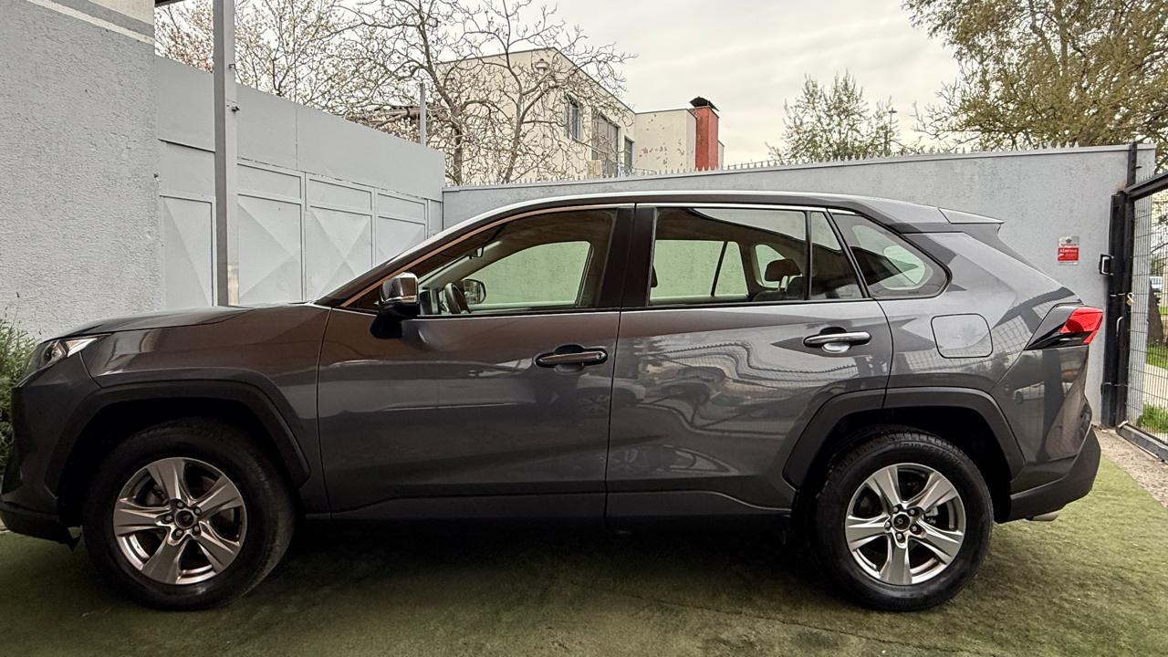 Toyota RAV4 2.0 LE 4X4 MT 5P 2022 (52.700 km)