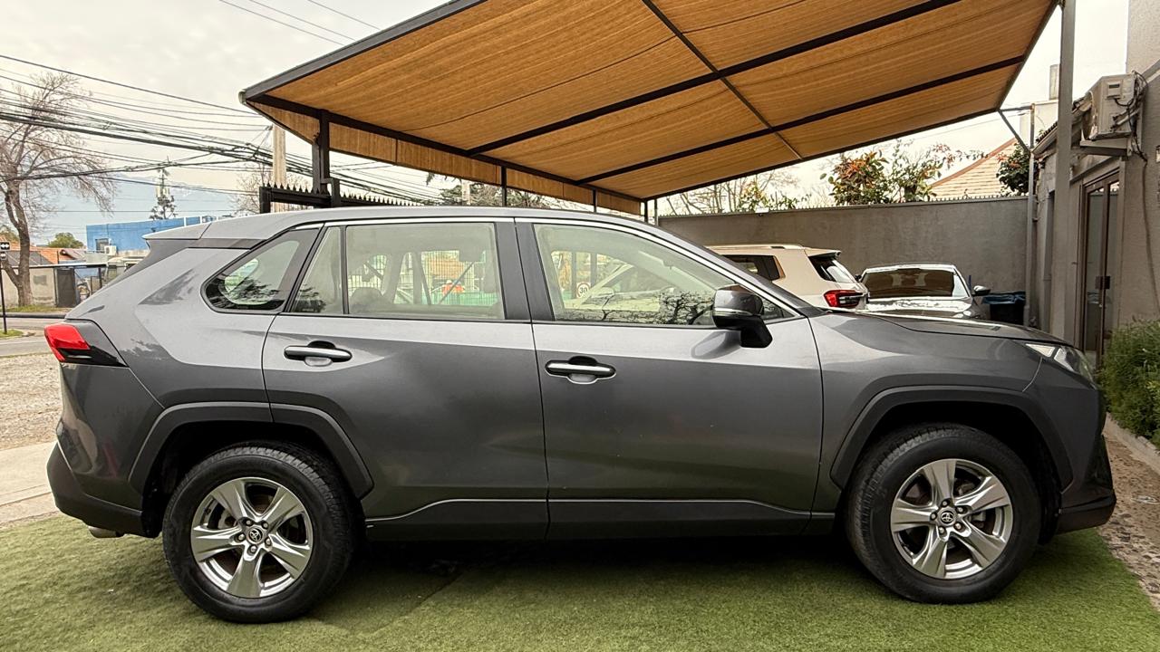 Toyota RAV4 2.0 LE 4X4 MT 5P 2022 (52.700 km)