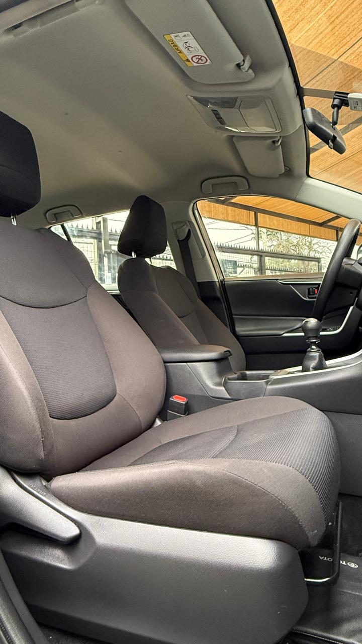 Toyota RAV4 2.0 LE 4X4 MT 5P 2022 (52.700 km)