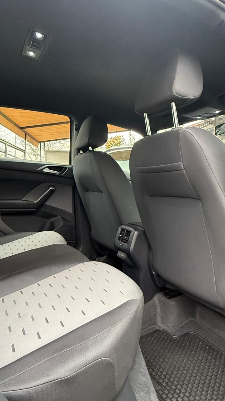 Volkswagen T-Cross 1.0 TSI Comfortline 4X2 AT6 2022 (65.900 km)