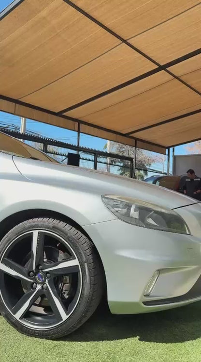 Volvo V40 2.0 T4 Auto R-Design 2016 (196,000 Km)