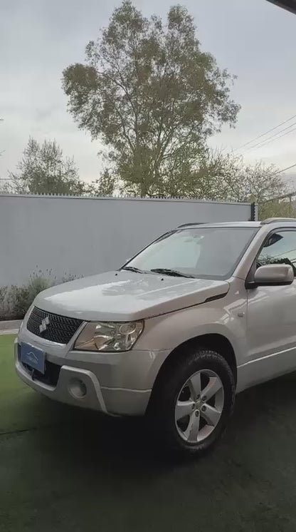 Suzuki Grand Vitara GLX 2.4 4X4 MT 2012 (235.500 km)